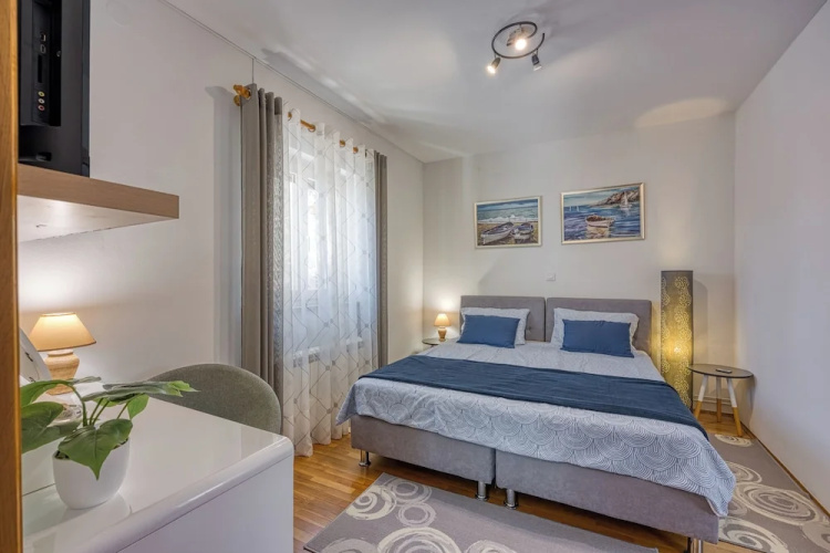 Small Holiday Home Jakara 5