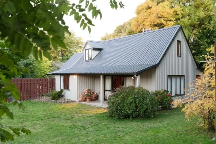 3 Bedrooms Cottage