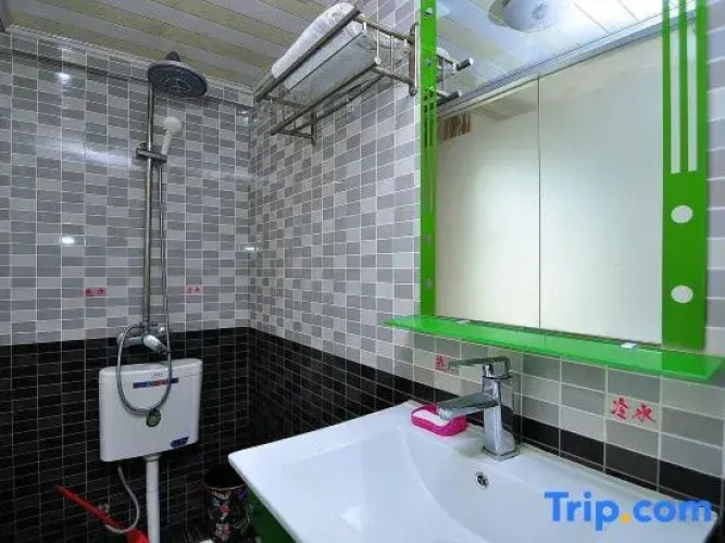 Tianxing Business Hotel (Kunming Luosiwan Store)
