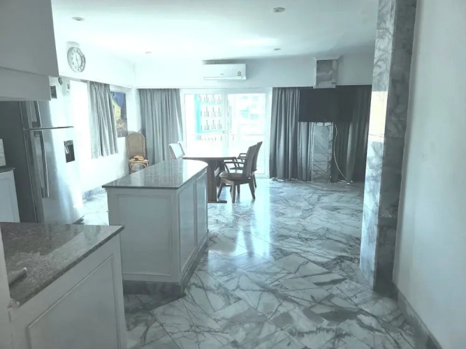 Large Apartment 401 jhr
