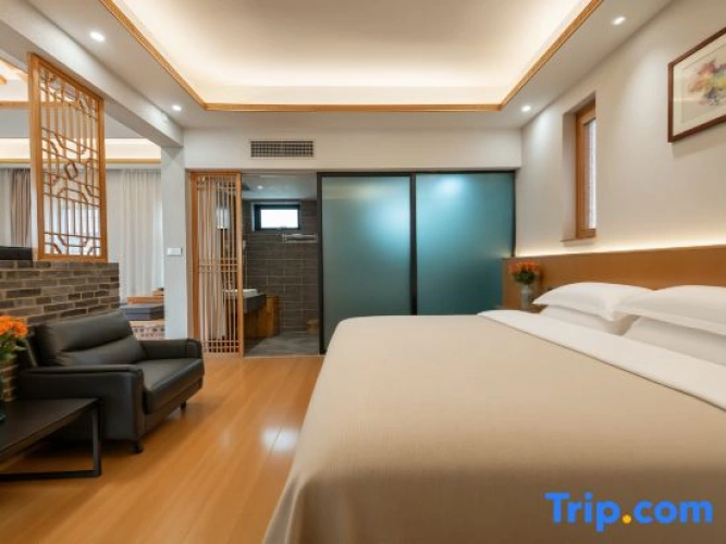2 Bedrooms Deluxe Family Suite