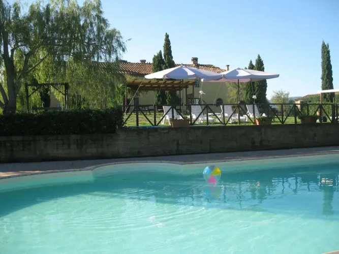 Nice Apartment in Guasticce With Pool