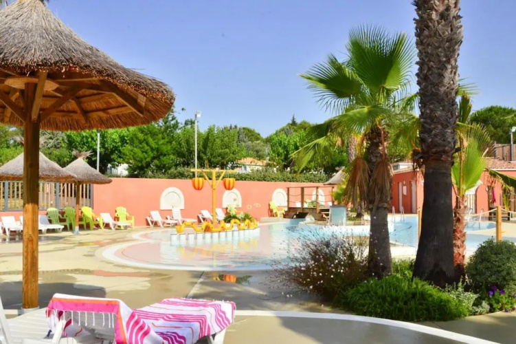 Mobile Home in Bessan With Communal Pool