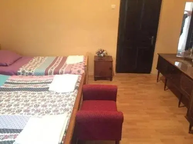Kemeni Guest House