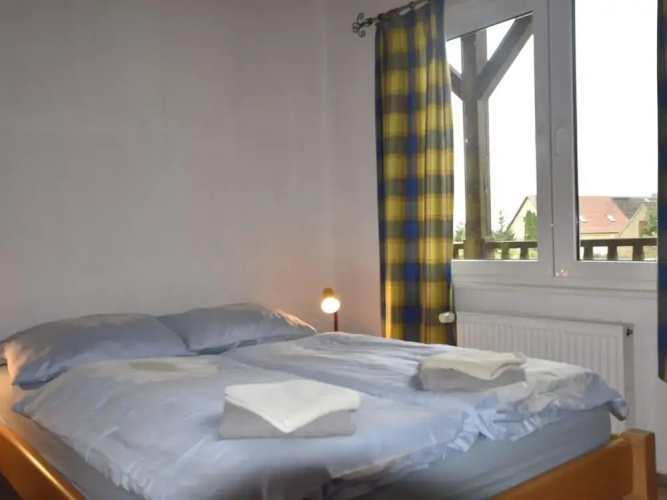 Luxuriose Ferienwohnung in Boddin mit Garten