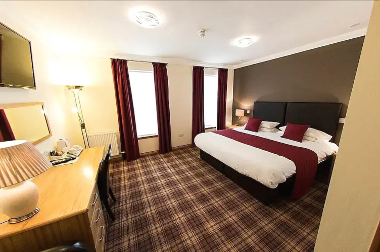 Somerton House Hotel