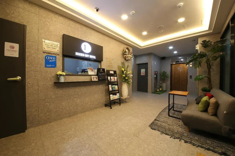 Browndot Hotel - Gold