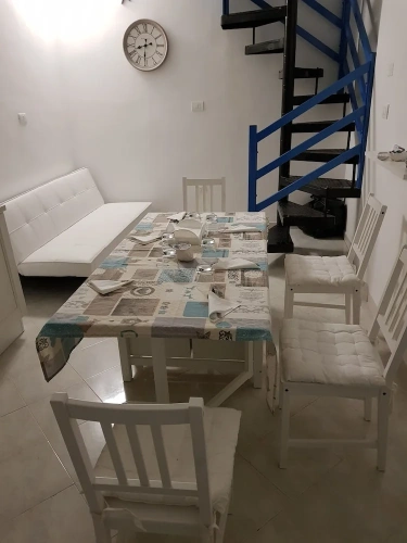 2 Bedrooms Cottage