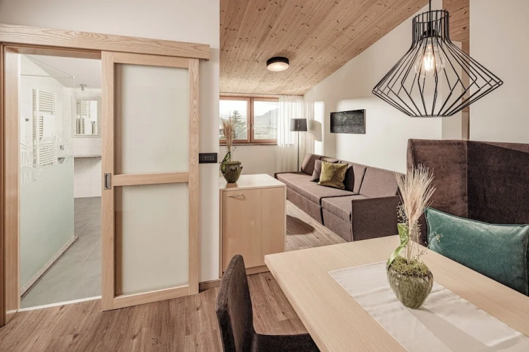 Deluxe Suite with balcony and with mountain view