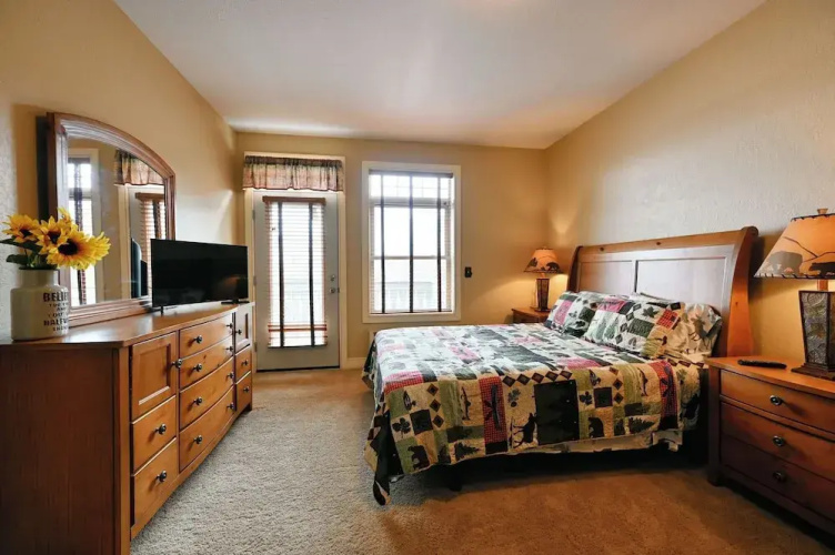 Unit 433b Efficiency 1bd/ 1 BA Condo