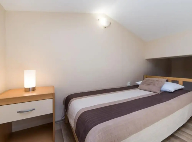 Apartments Nmn Drvenik