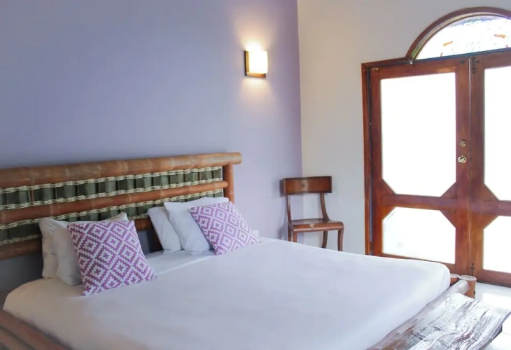 Comfort room
