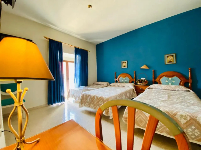 Hostal Restaurante Leon
