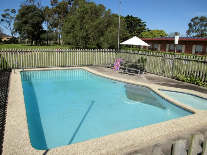 Tarra Motel