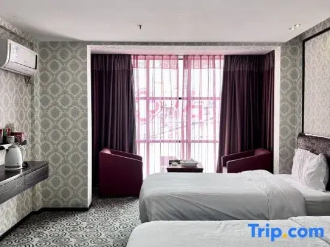 Premium Twin room