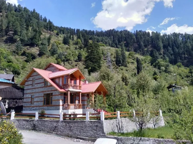 3 Bedrooms Villa