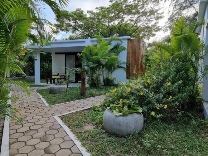 Deluxe Twin Bungalow with garden view