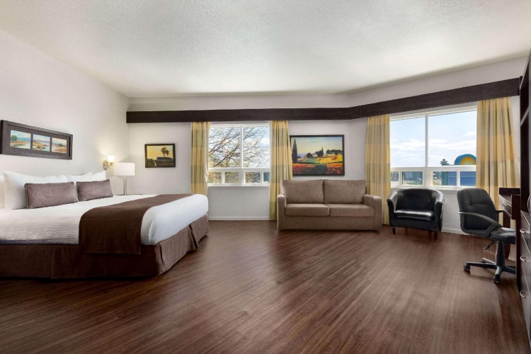 Double Suite