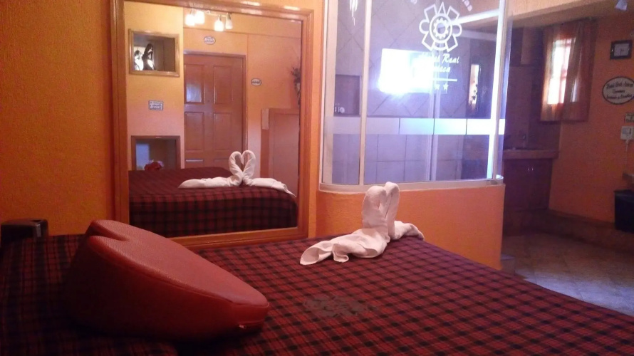 Hotel Real Azteca