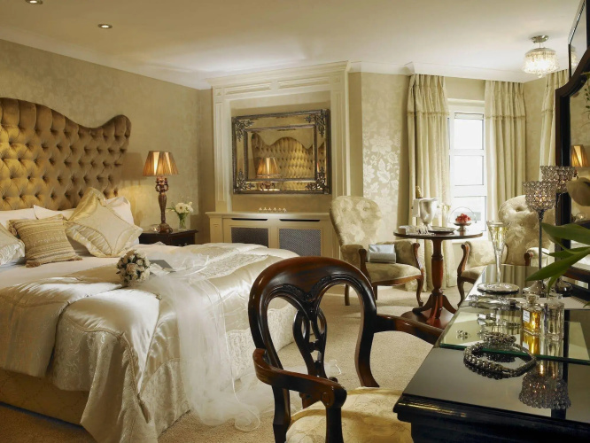 Dromhall Hotel