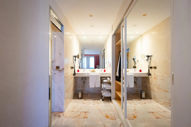 Best Western Premier CMC Girona photo 27