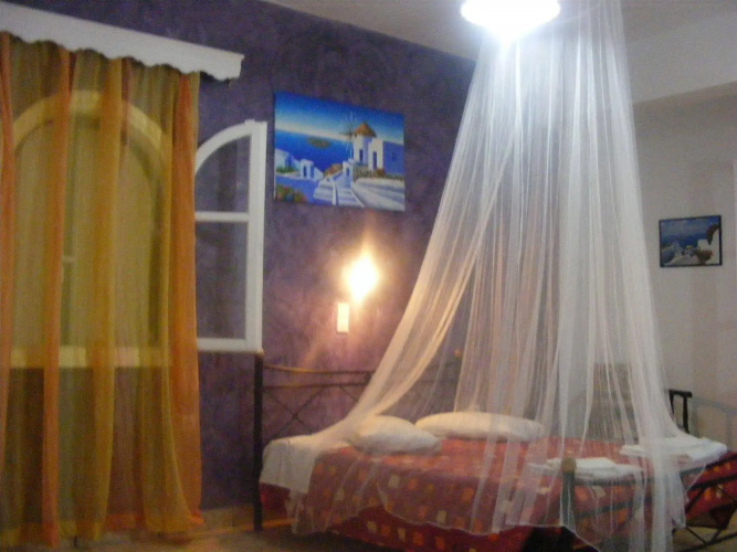 Fira Calm Hotel