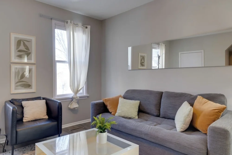 1 Bedroom Apartment