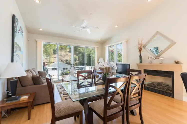 215 San Miguel