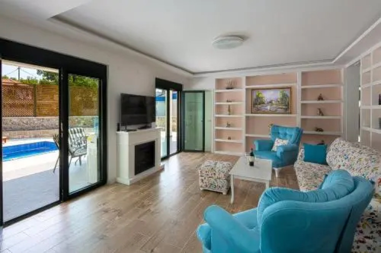 Villa latina 2