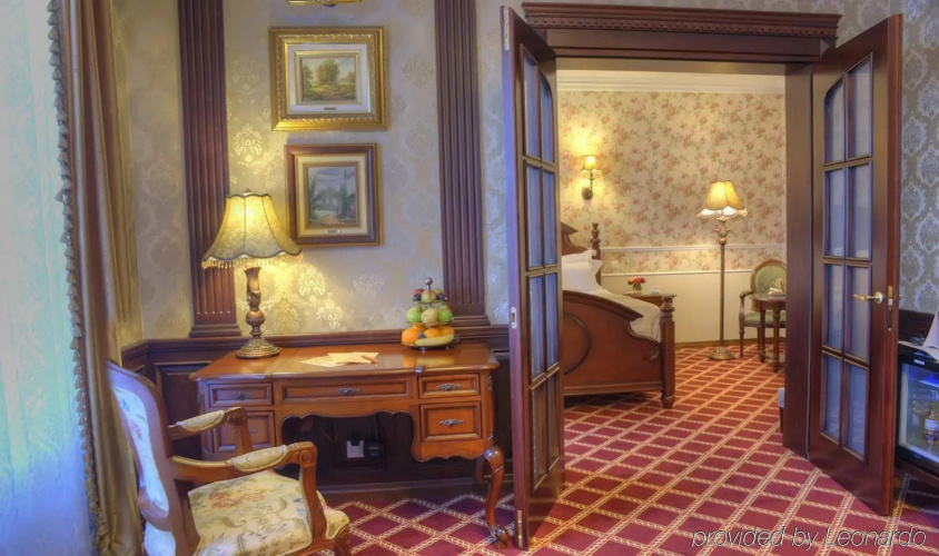 Frederic Koklen Boutique Hotel