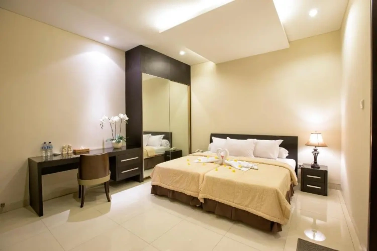 2 Bedrooms Villa