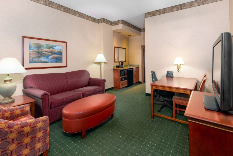 Embassy Suites by Hilton Lincoln photo 7