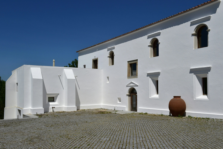 Pousada Convento de Arraiolos - Historic Hotel