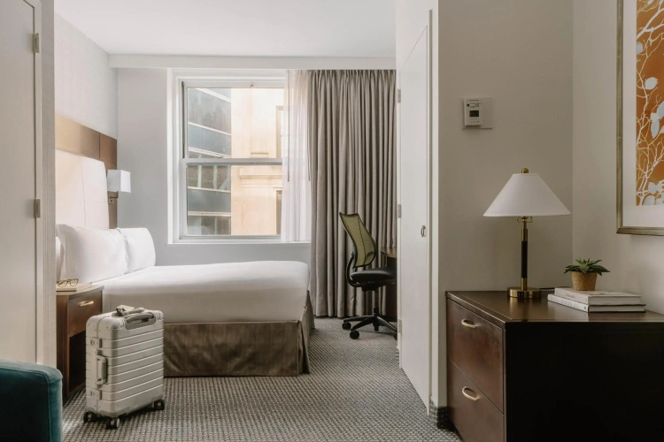 Club Quarters Hotel Faneuil Hall, Boston