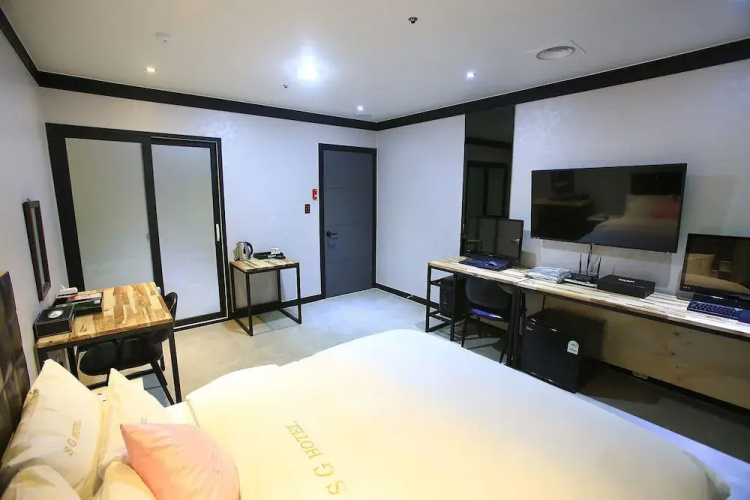 Suwon Yeongtong SG Hotel