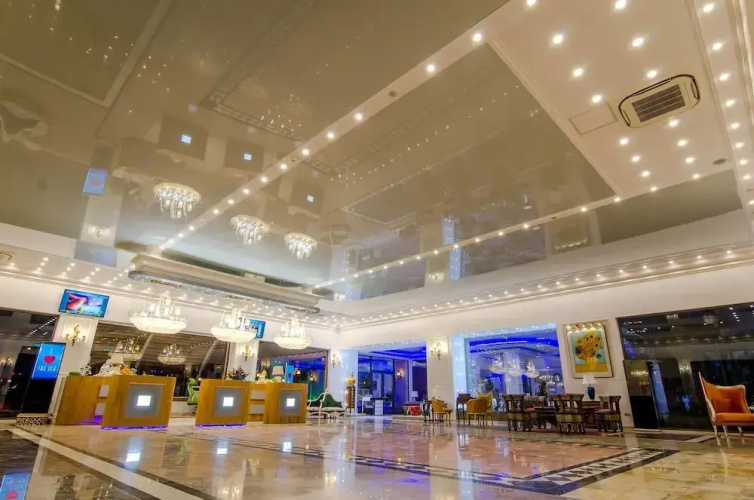 Phoenicia Royal