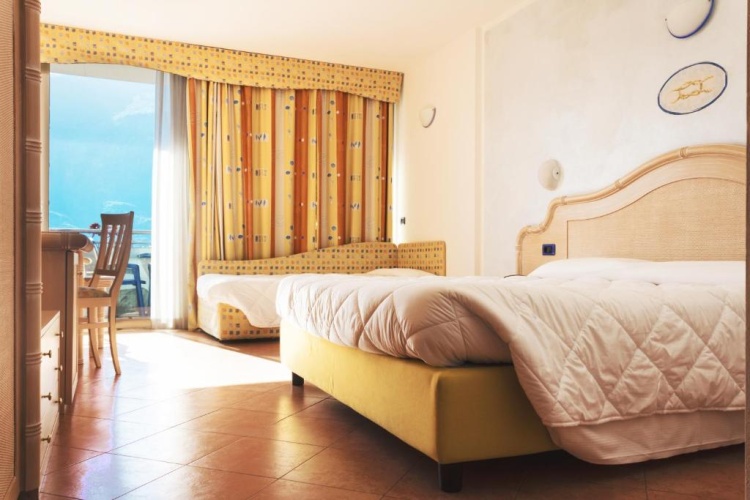 Superior Double room with balcony and with view