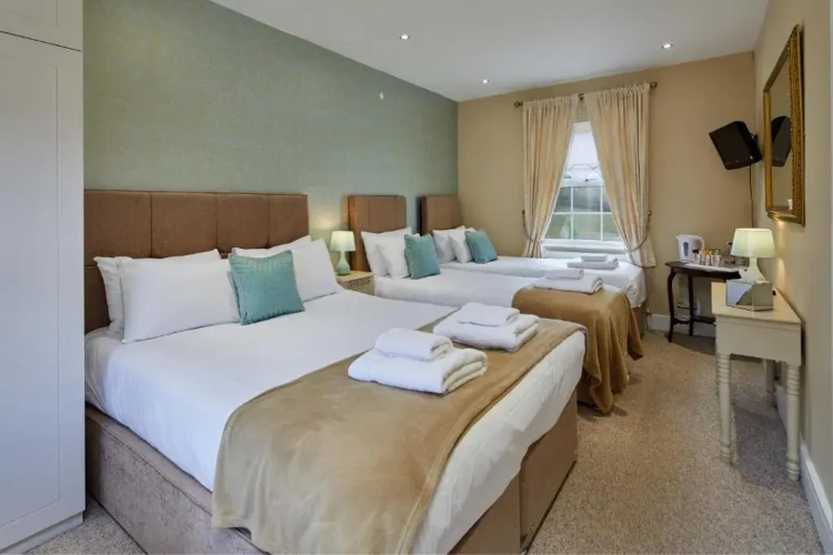 Standard Quadruple room