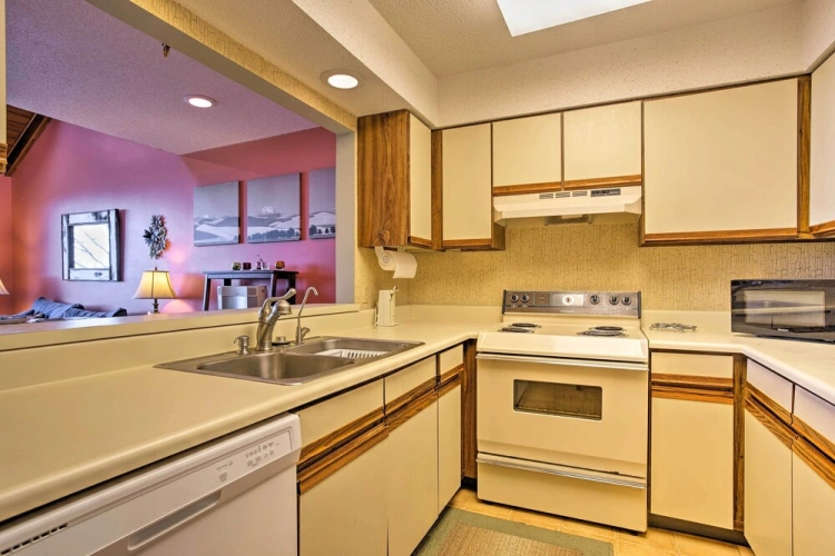 2 Bedrooms Apartment
