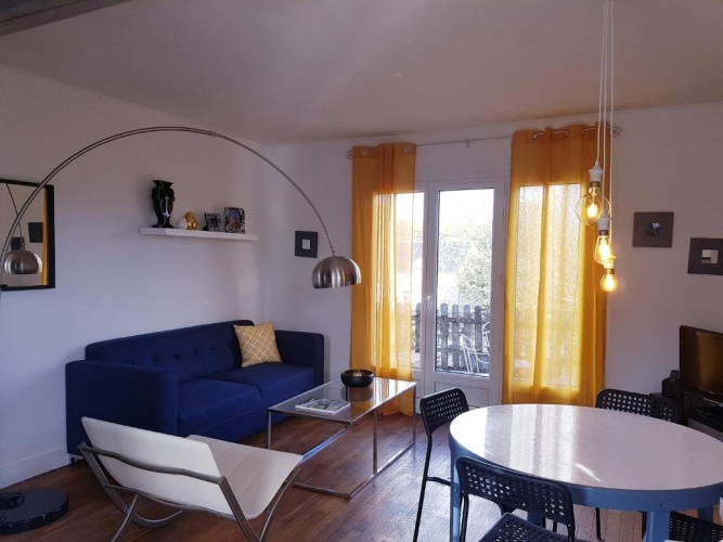 2 Bedrooms Cottage