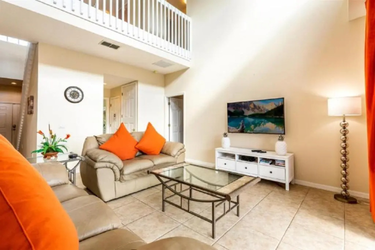 Five-Bedroom Pool Home Kissimmee