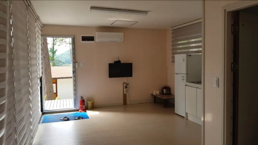 Yumyeongsan Healing Camp - Campsite