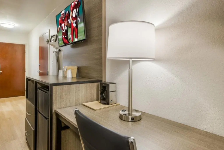 Red Roof Inn PLUS+ & Suites Savannah - I-95