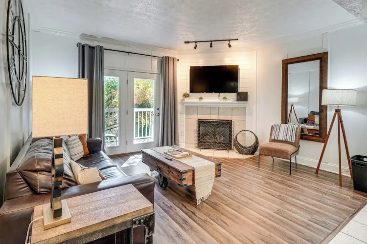 2 Mi to Dollywood! Golfview Resort Condo w/ Pools
