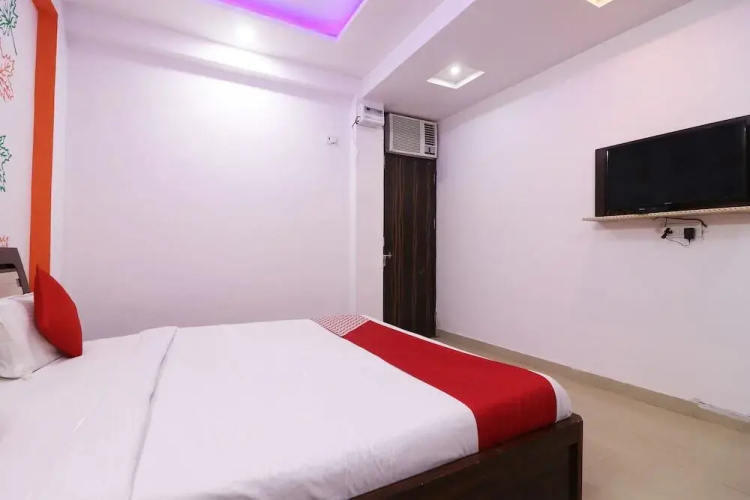 Attrap Residency by OYO Rooms