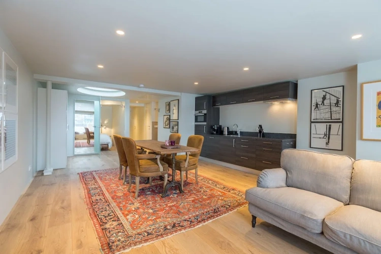 1 Bedroom Apartment