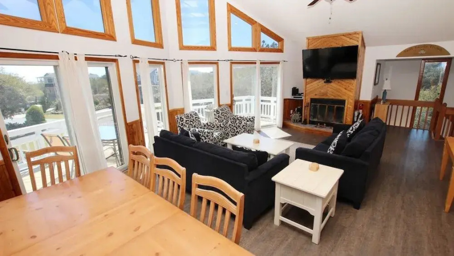 Newmania - 5 Br Home