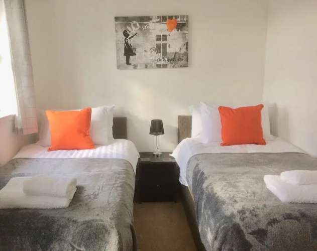 Nine Oaks Apartment