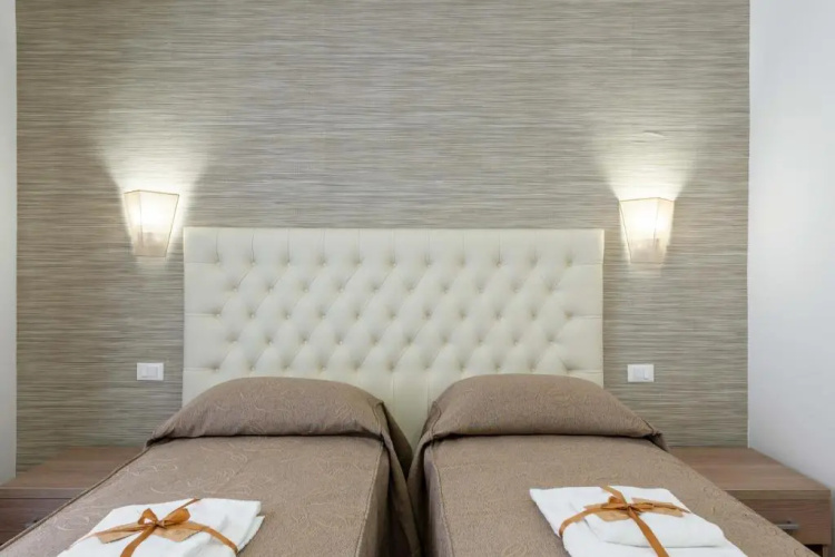 Cheri Luxury Suite