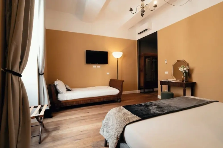 Standard Family room